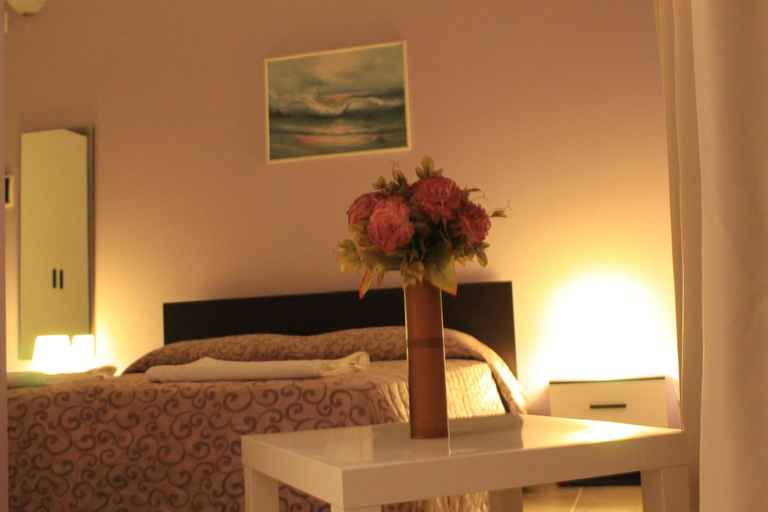 Bedroom 4, Salenthouse, Lecce