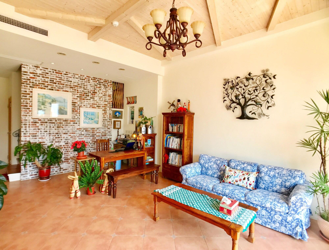 Public Area 3, Spoondrift Hostal, Pingtung