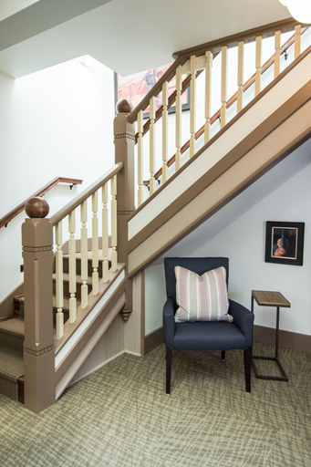 Public Area 3, Hotel Arvon, Cascade