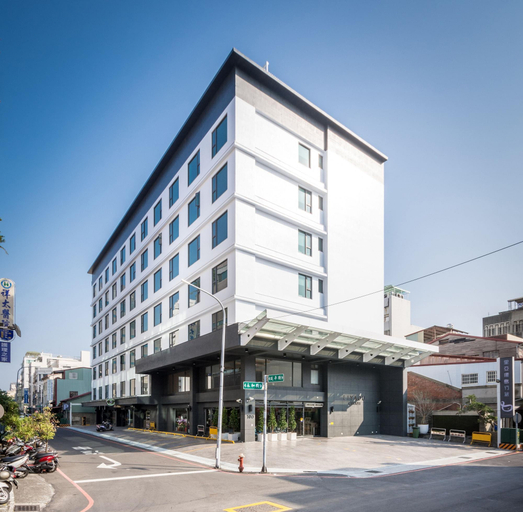 Exterior & Views 2, Hotel Liyaou, Chiayi City