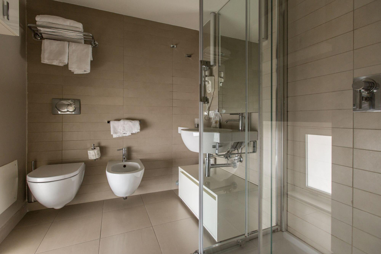 Bathroom 4, Villa Avellino, Napoli