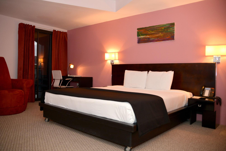 Bedroom 3, Regent Star Hotel