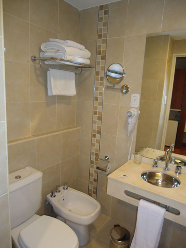Bathroom 4, Hotel Puerto Amarras, La Capital