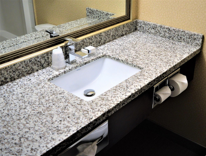 Bathroom 4, Sigma Inn & Suites Melville, Division No. 5
