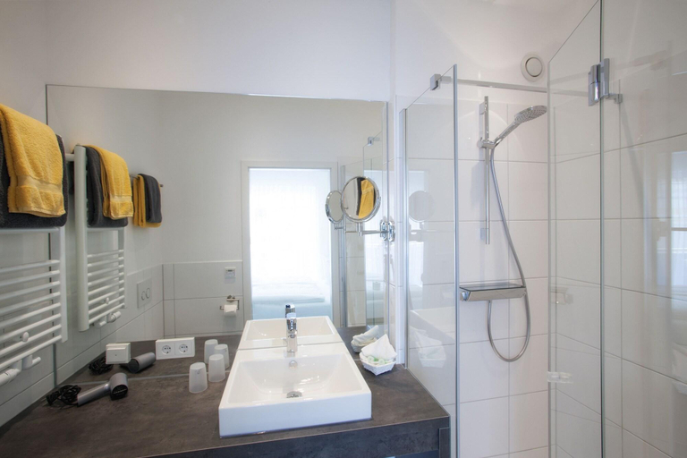 Bathroom 3, Ebner - Boutique-Hotel und Konditorei, Lindau (Bodensee)