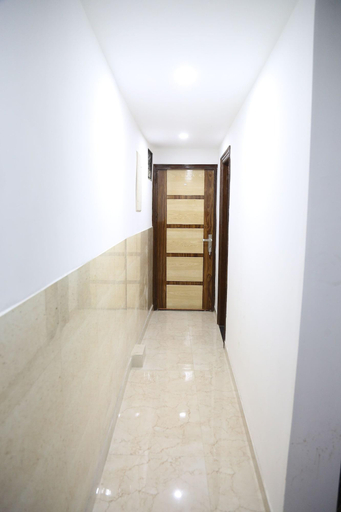 Public Area 2, Glow inn hostel, Delhi