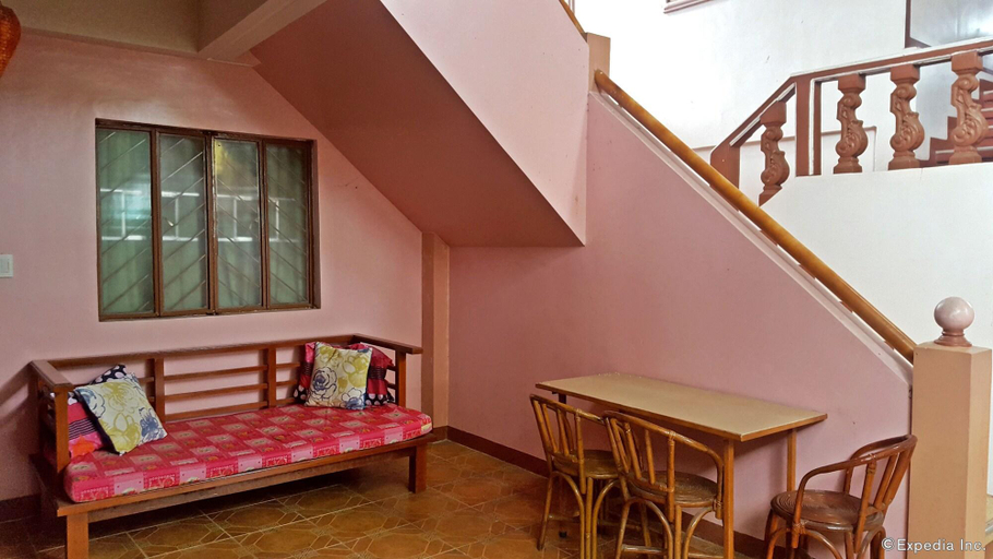 Public Area 2, Lola Itang Pension, Puerto Princesa City