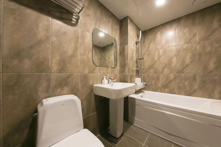 Bathroom, Cheongju Ben Hotel Cheongju University Branch, Cheongwon