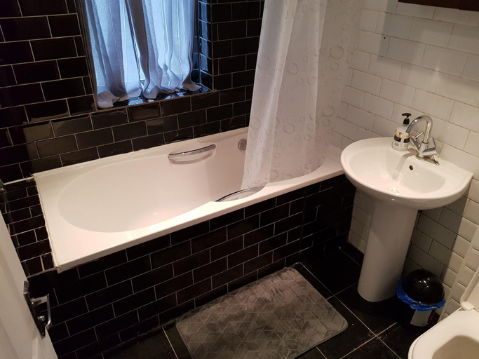 Bathroom 3, The 22, London