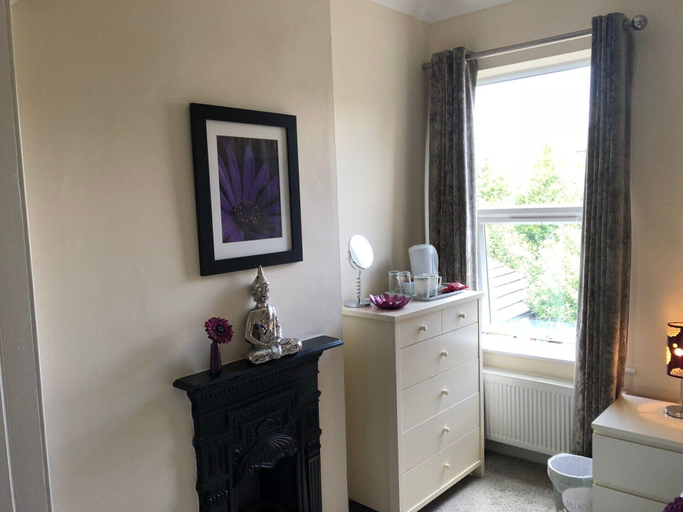 Exterior & Views 2, 202 Guesthouse, Lincolnshire