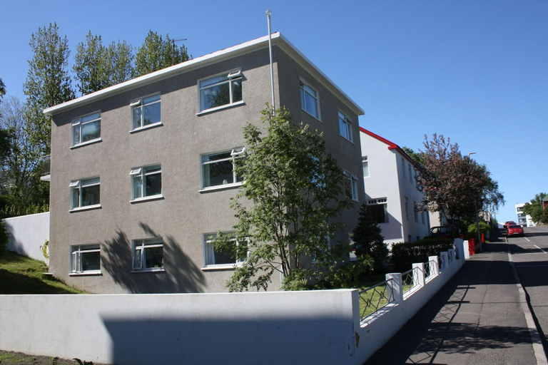 Exterior & Views, Brekkugata 33 Guesthouse, Akureyri