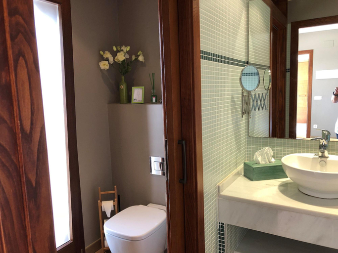 Bathroom 5, B&B El Ranxo, Girona
