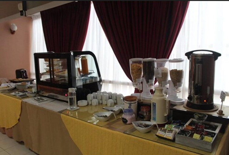 Food & Drinks 5, Hotel Samana, Arica