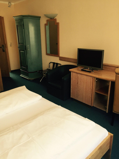 Bedroom 4, Hotel Gerber, Aschaffenburg