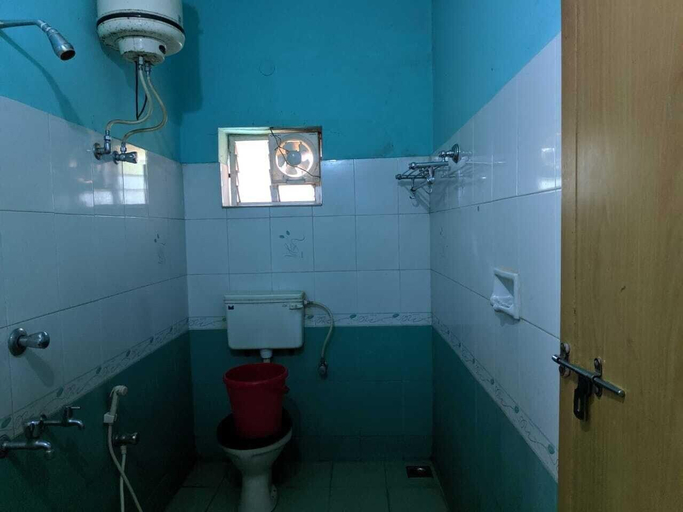 Bathroom 4, Rajavalsam Guruvayur, Thrissur