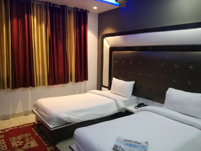 Bedroom 3, Hotel Dhanraj Palace, Bharatpur