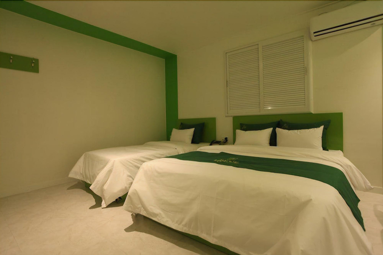 Bedroom 3, Bene Hotel, Bupyeong