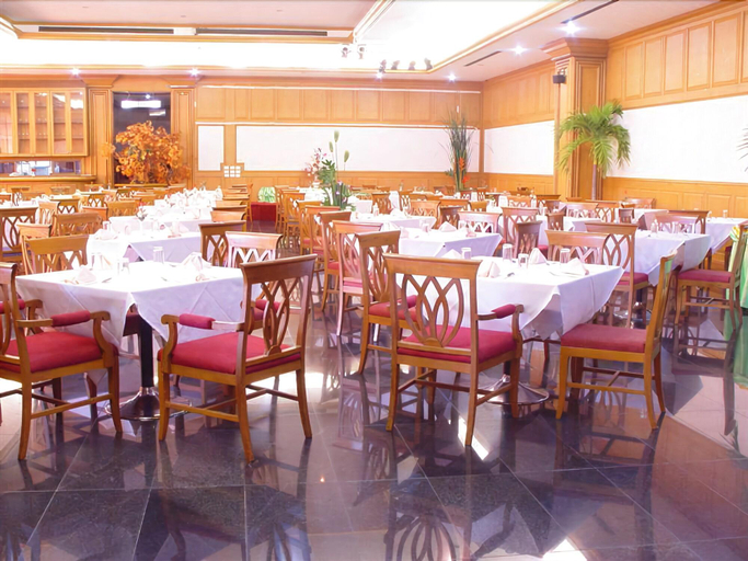 Food & Drinks 4, Pathum Thani Place Hotel, Muang Pathum Thani
