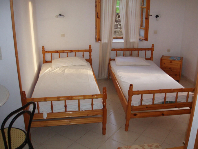 Bedroom 3, The Schoolmistress With the Golden Eyes, North Aegean