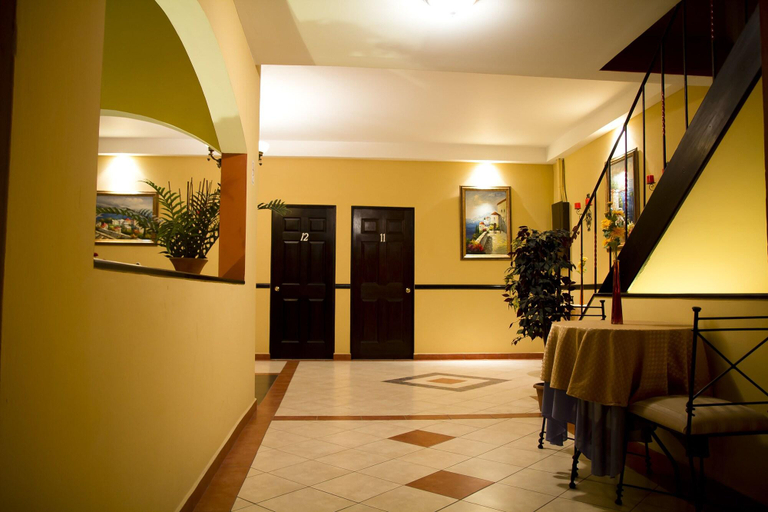 Public Area 2, Hotel Merliot, Nueva San Salvador
