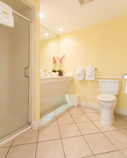 Bathroom 4, Inn at the Beach, Sarasota
