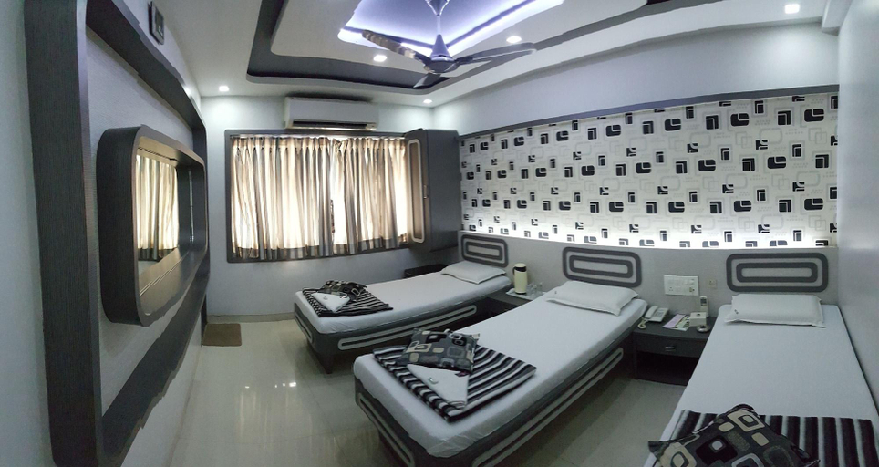 Bedroom 4, Nice Guest House, Mumbai Suburban