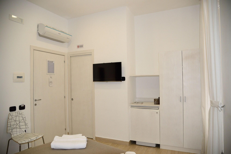 Bathroom 5, B&B Filangieri, Napoli
