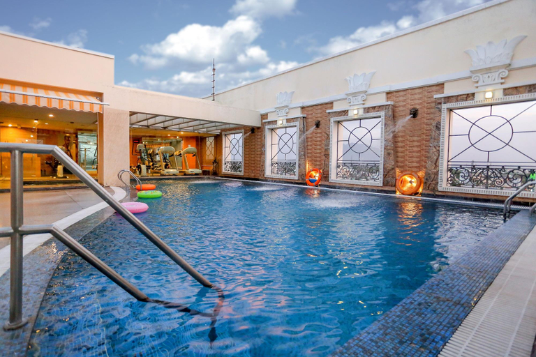 Sport & Beauty 5, Sivaraj Inn Salem, Salem