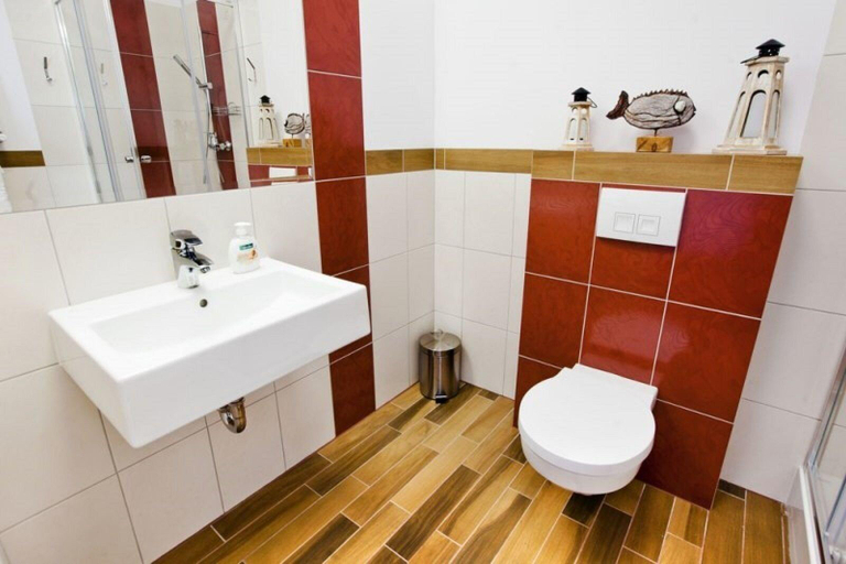 Bathroom 4, Ach Mazury Stanica Mikołajki, Mrągowo