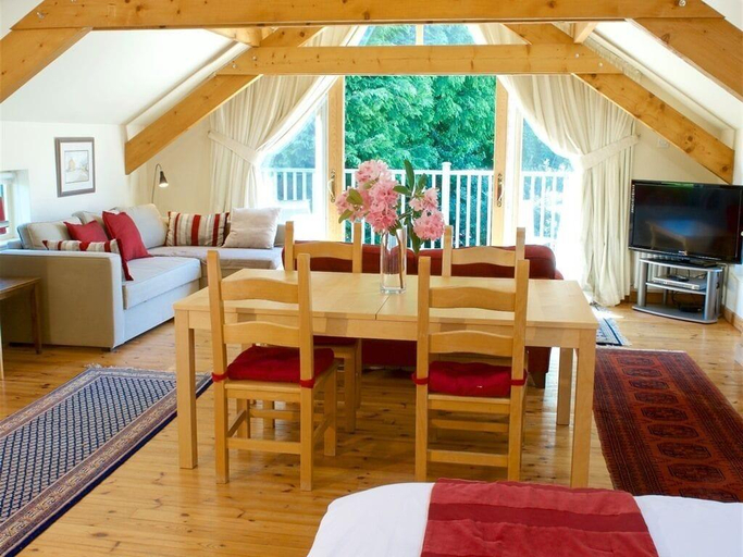 Public Area, Cherryhill Lodge, Newry, Mourne and Down
