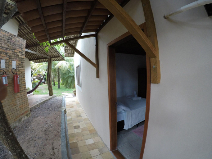 Exterior & Views 8