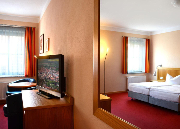 Bedroom, Hotel Dom-Eck, Bautzen