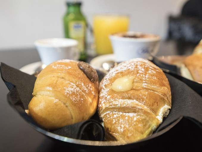 Food & Drinks 5, B&B Solimena, Napoli