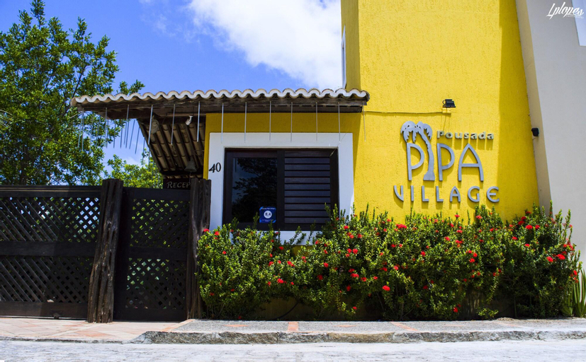 Exterior & Views 22