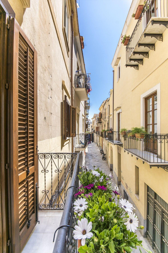 Exterior & Views 2, SheralKes B&B, Palermo
