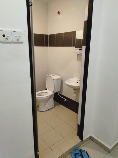 Bathroom 5, SP Central Hotel, Kuala Muda