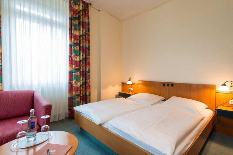 Bedroom 3, Hotel Eisbach, Westerwaldkreis