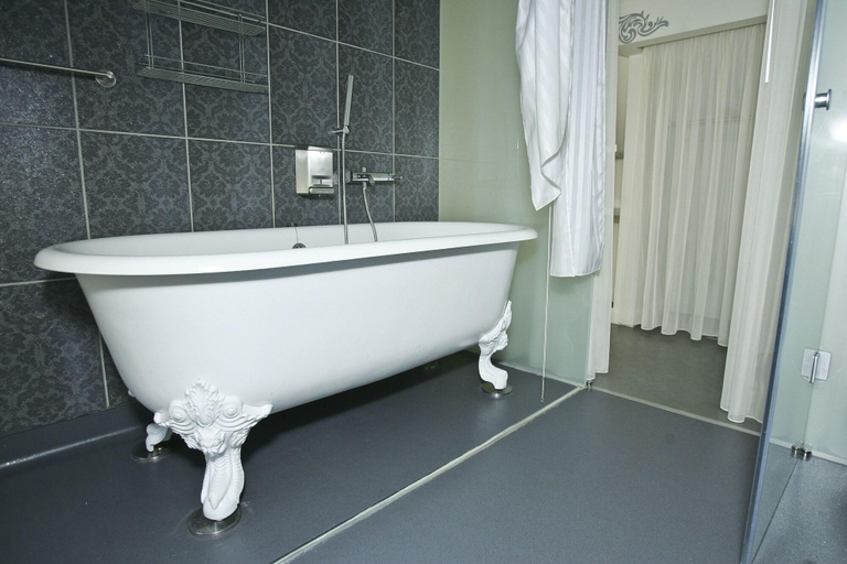 Bathroom, MaMa Boutique Hotel & Restaurant, Riga
