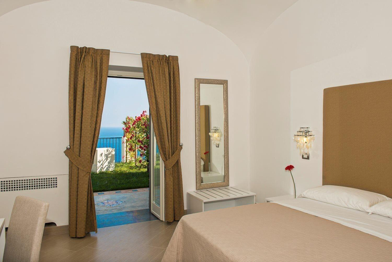 Bedroom 4, Boutique Hotel Villa Gianlica, Salerno