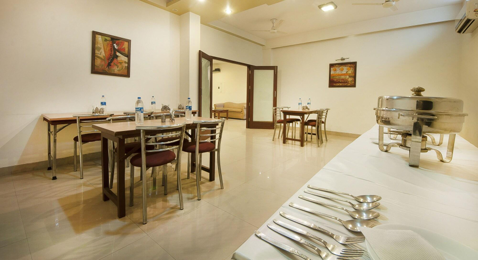 Food & Drinks 5, Asian Suites - The Pearl A-586, Gurgaon