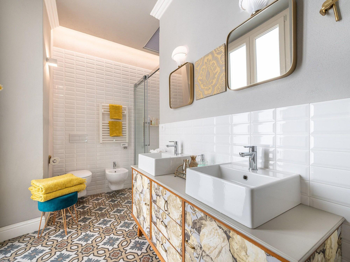 Bathroom 4, Guest House 73, Cagliari