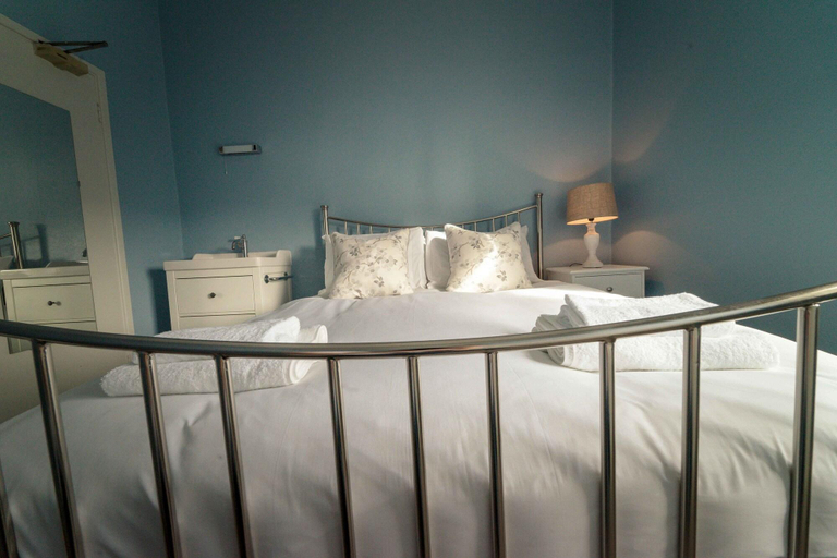 Public Area 3, Anabelle's Guest House, Bath and North East Somerset