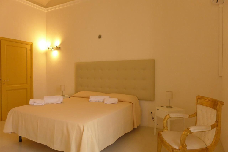 Bedroom 4, Landolina Palace, Syracuse