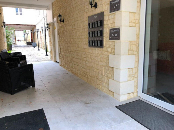 Public Area 2, Hôtel Le St Patrice, Calvados