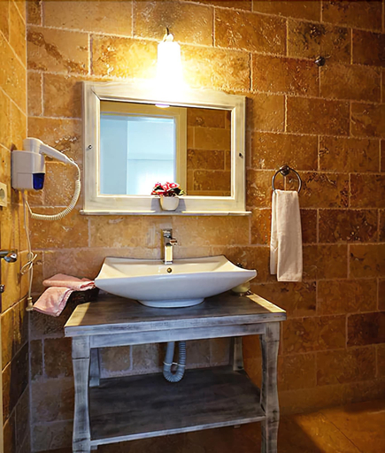 Bedroom 4, Elda Koyici Alacatı, Çeşme