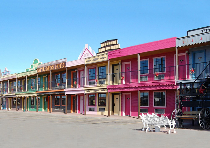 Exterior & Views 2, The Big Texan Motel, Potter
