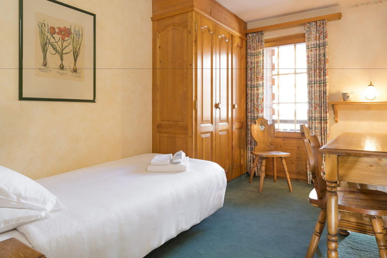 Bedroom 3, Hôtel Montpelier, Entremont