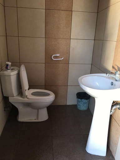 Bathroom 4, Matutinao Beach, Alegria