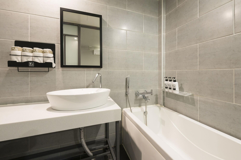 Bathroom 4, No.25 Hotel Gwangan, Suyeong