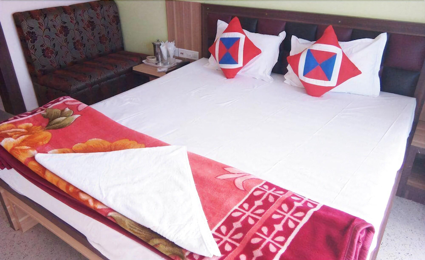 Bedroom 4, Hotel Sujuka, Puri